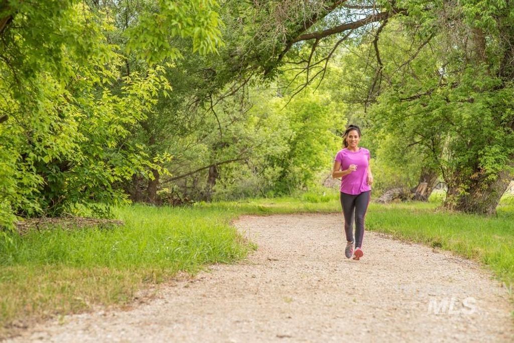 7089 W Waxwing Dr, Boise, ID 83714 photo 10