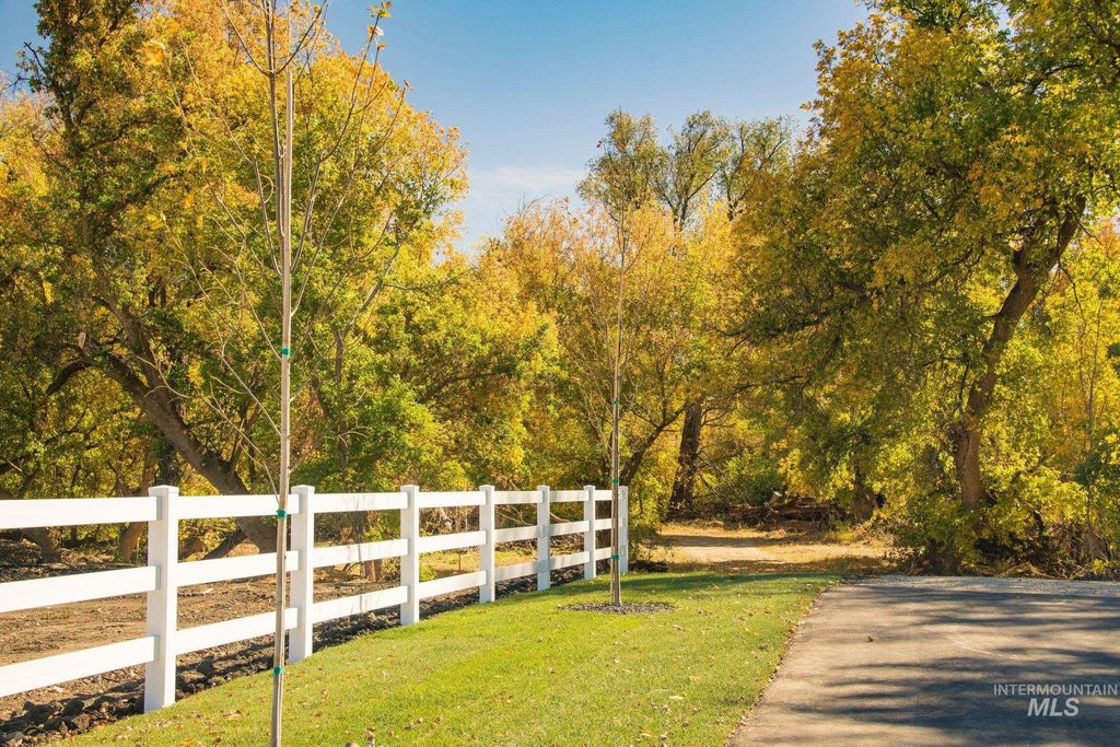 7089 W Waxwing Dr, Boise, ID 83714 photo 7