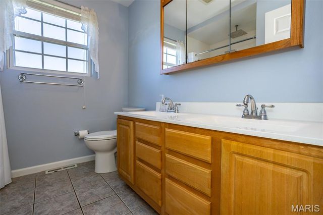 5532 Moro Road, Moro, IL 62067