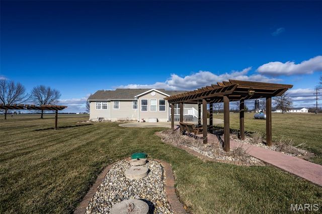 5532 Moro Road, Moro, IL 62067