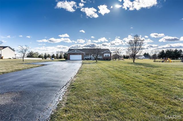 5532 Moro Road, Moro, IL 62067