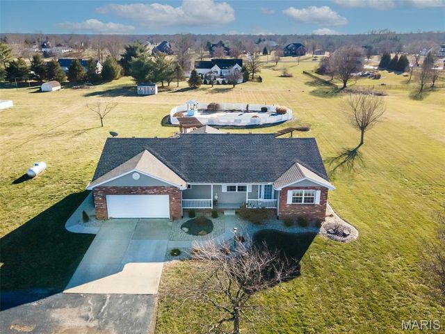 5532 Moro Road, Moro, IL 62067