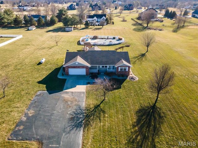 5532 Moro Road, Moro, IL 62067