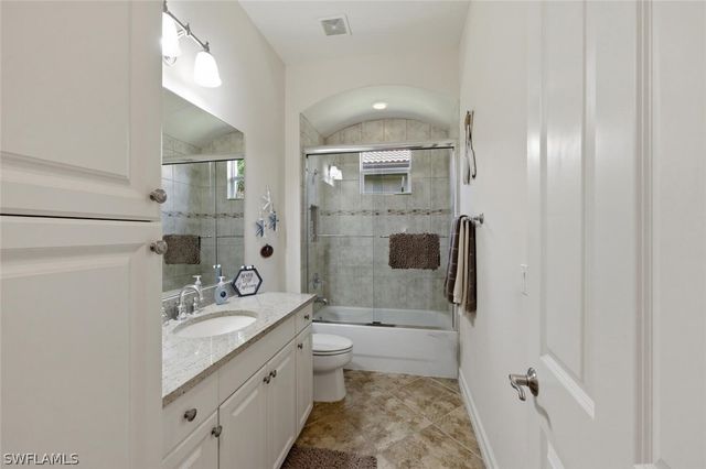 7755 Cottesmore DR, Naples, FL 34113