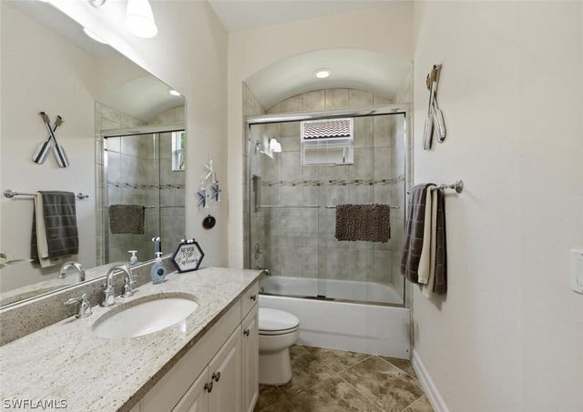 7755 Cottesmore DR, Naples, FL 34113