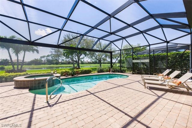 7755 Cottesmore DR, Naples, FL 34113