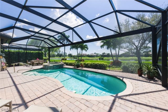7755 Cottesmore DR, Naples, FL 34113
