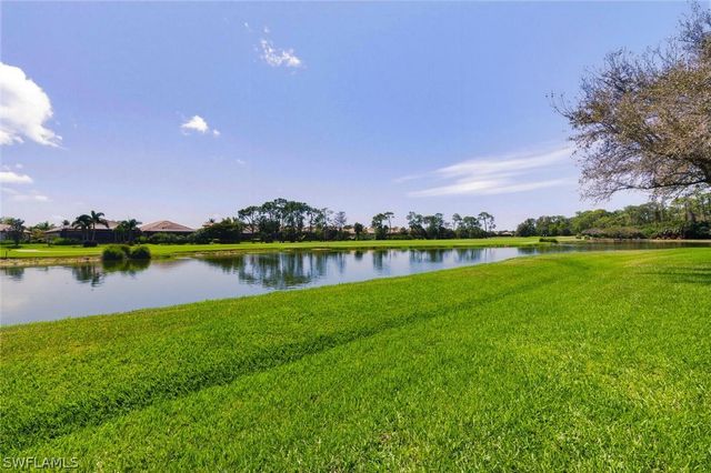 7755 Cottesmore DR, Naples, FL 34113