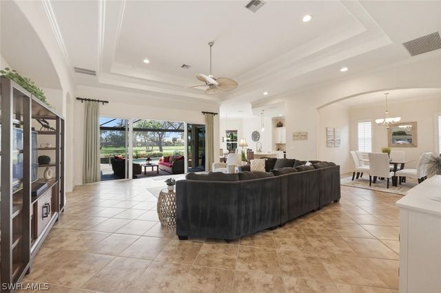 7755 Cottesmore DR, Naples, FL 34113