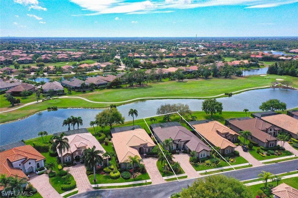 7755 Cottesmore DR, Naples, FL 34113