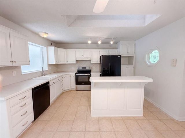 801 Courtland Court, Belton, MO 64012