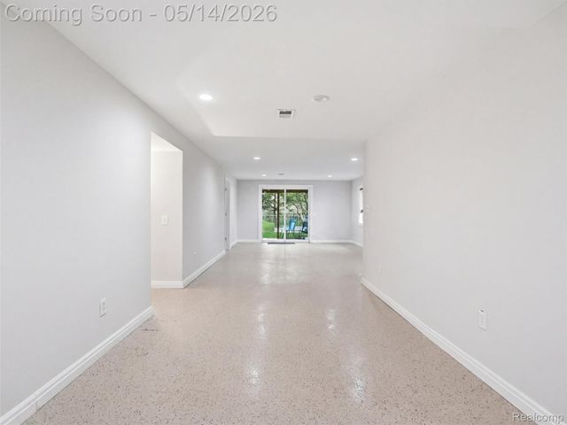 2092 Langham Drive, West Bloomfield Charter Township, MI 48323