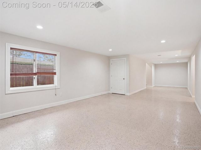 2092 Langham Drive, West Bloomfield Charter Township, MI 48323