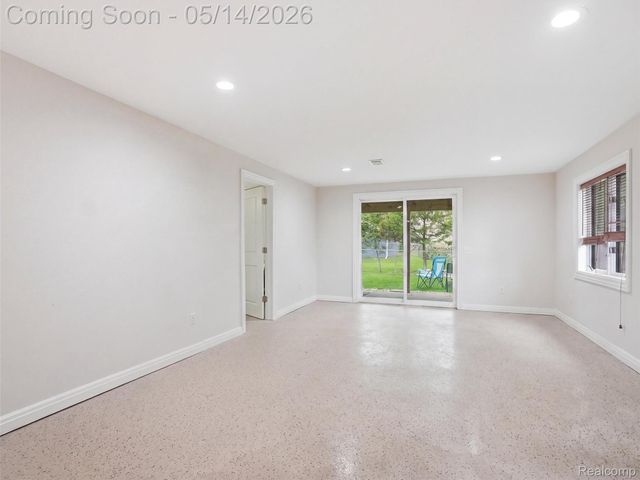 2092 Langham Drive, West Bloomfield Charter Township, MI 48323