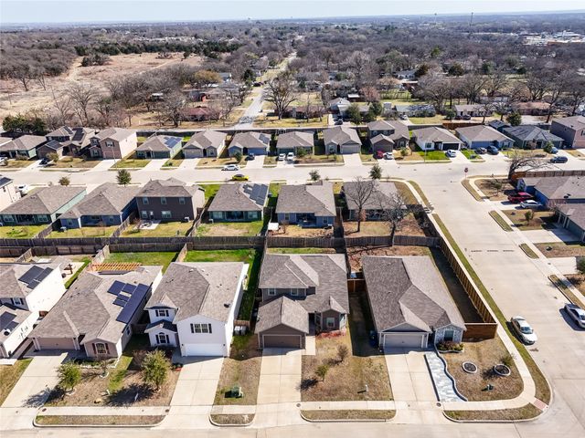 1332 Lucchese Lane, Dallas, TX 75253