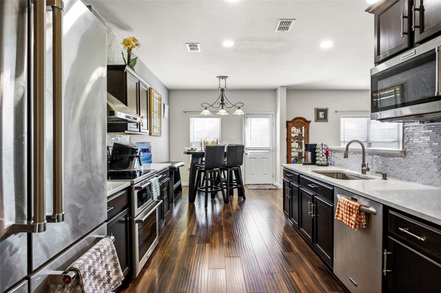 1332 Lucchese Lane, Dallas, TX 75253