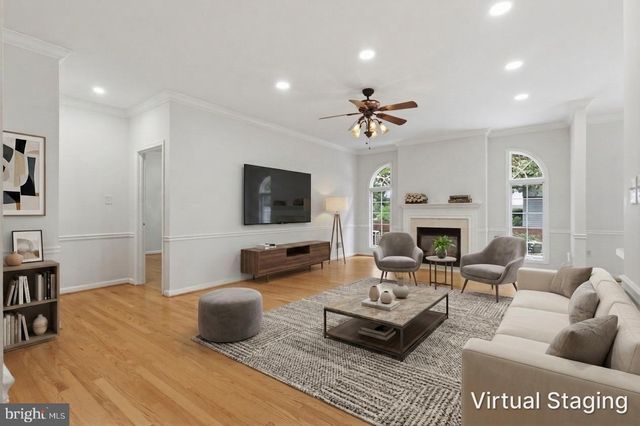 1838 MERIDIAN DR, Hagerstown, MD 21742