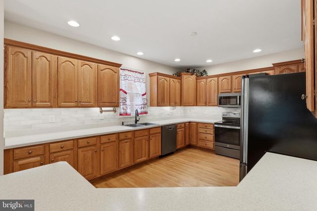 1838 MERIDIAN DR, Hagerstown, MD 21742