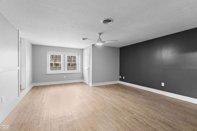 543 Woodview Drive, Noblesville, IN 46060