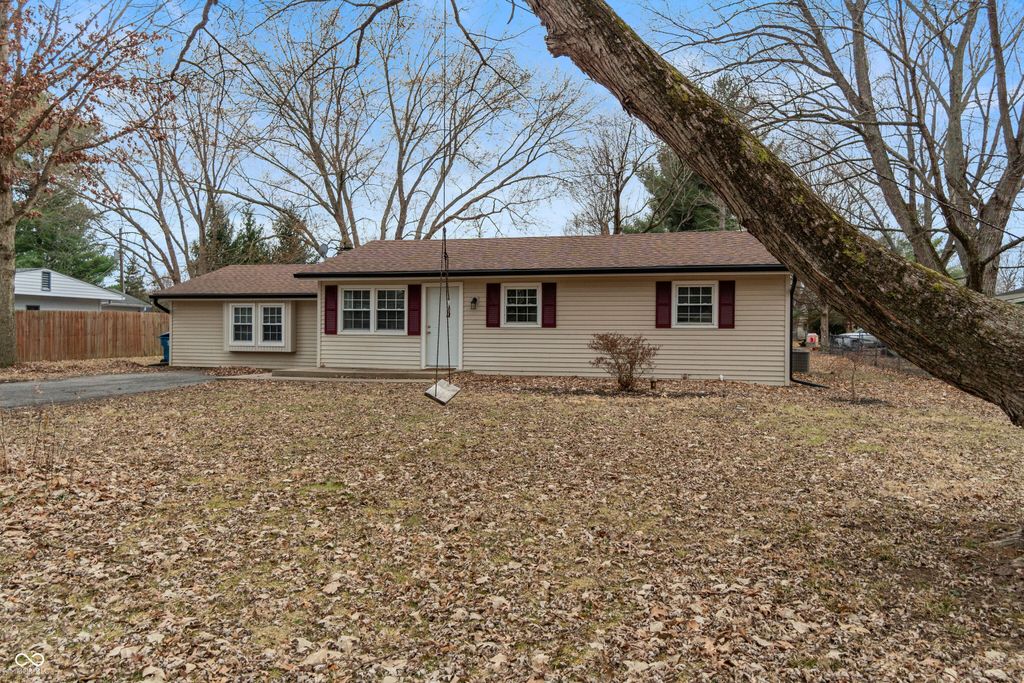 543 Woodview Drive, Noblesville, IN 46060