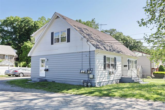 36 Suffern Lane, Garnerville, NY 10923