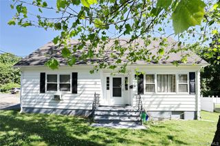 36 Suffern Lane, Garnerville, NY 10923