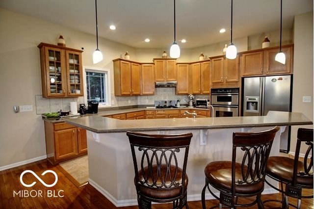 10526 Proposal Pointe Way, Fishers, IN 46040