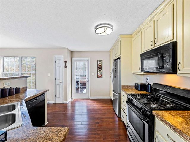 65 Ridgefield Drive, Douglasville, GA 30134