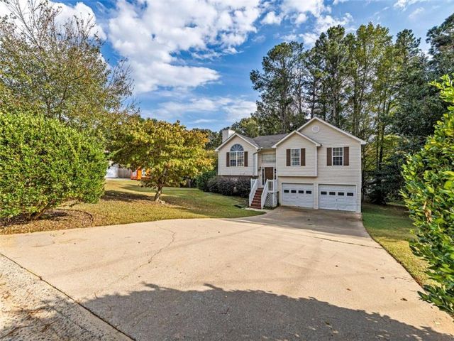65 Ridgefield Drive, Douglasville, GA 30134