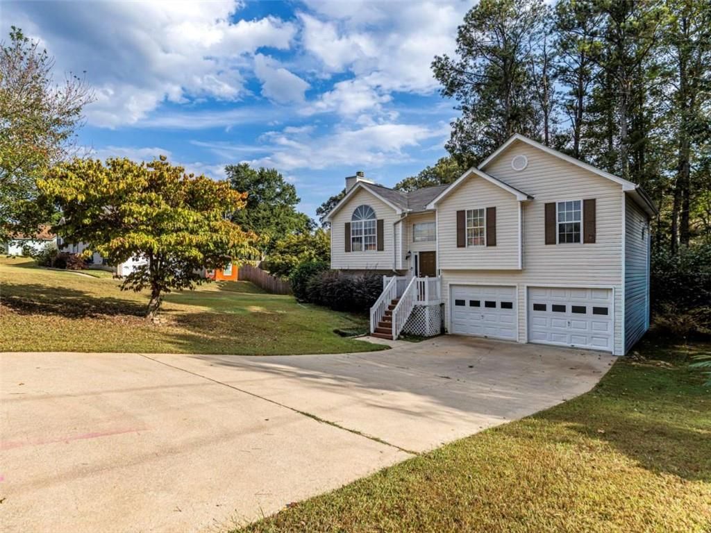 65 Ridgefield Drive, Douglasville, GA 30134