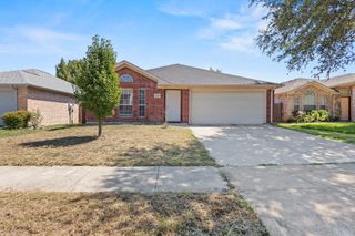 6003 Flyers Lane, Arlington, TX 76018