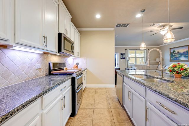 7906 Genesse Creek, San Antonio, TX 78254