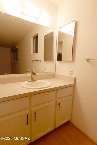 110 W Calle Melendrez, Green Valley, AZ 85614