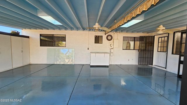 110 W Calle Melendrez, Green Valley, AZ 85614