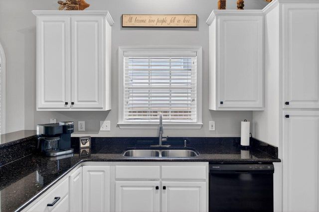 116 Summer Trace Drive, Summerville, SC 29485