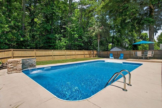 116 Summer Trace Drive, Summerville, SC 29485