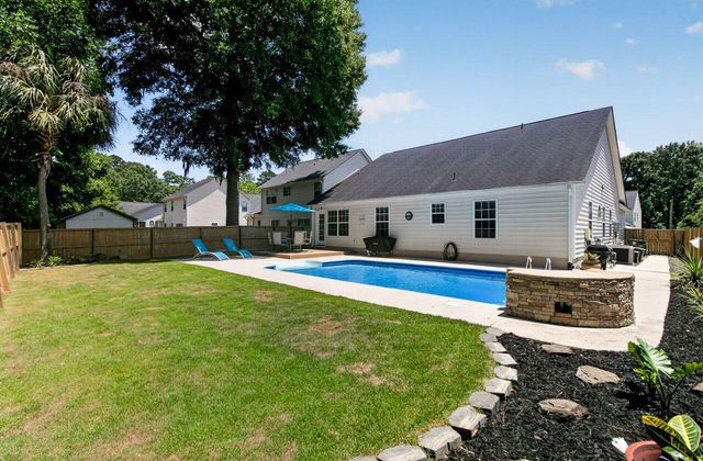 116 Summer Trace Drive, Summerville, SC 29485