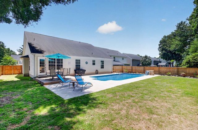 116 Summer Trace Drive, Summerville, SC 29485
