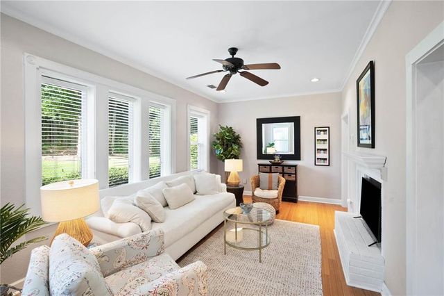 653 Bellangee Avenue, Fairhope, AL 36532