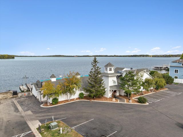 329 Sunflower Circle, Waconia, MN 55387