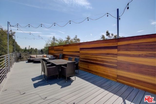 7505 Hampton Avenue 16, West Hollywood, CA 90046