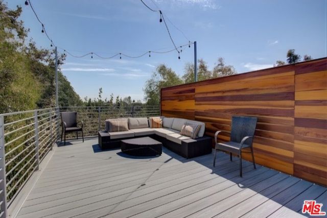 7505 Hampton Avenue 16, West Hollywood, CA 90046