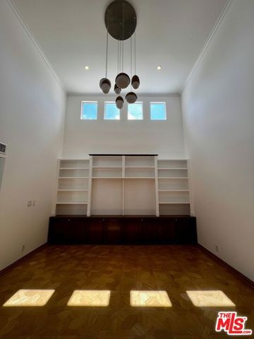 7505 Hampton Avenue 16, West Hollywood, CA 90046