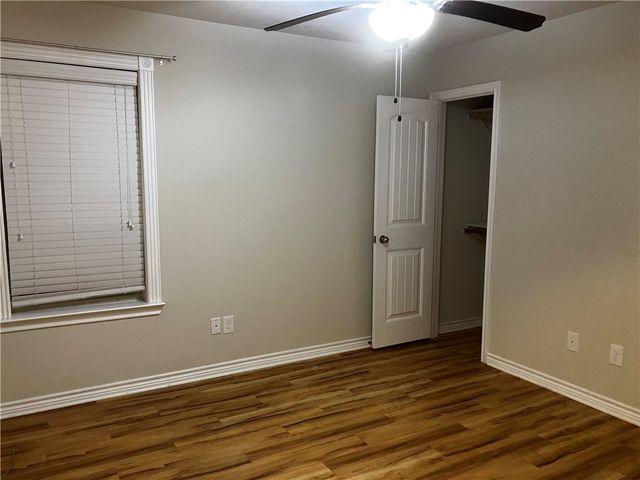 903 Emerald Dove Avenue, College Station, TX 77845