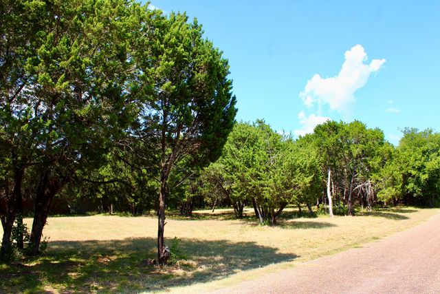 4902 Village Drive, Rio Vista, TX 76093