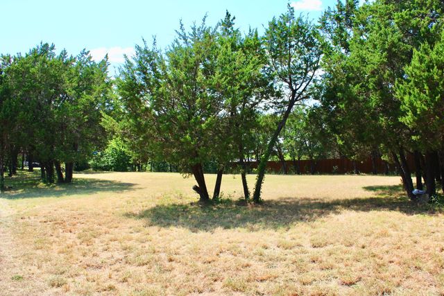 4902 Village Drive, Rio Vista, TX 76093