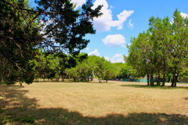 4902 Village Drive, Rio Vista, TX 76093