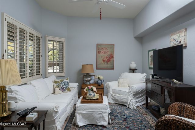 5450 N Crescent Ridge Drive, Tucson, AZ 85718