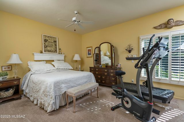 5450 N Crescent Ridge Drive, Tucson, AZ 85718