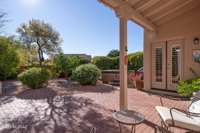 5450 N Crescent Ridge Drive, Tucson, AZ 85718